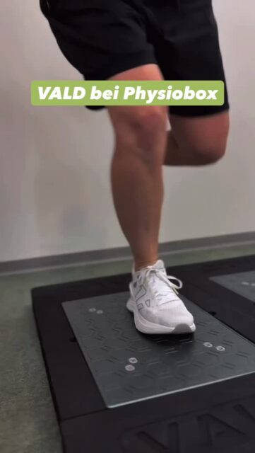 Trainieren. Testen. Besser werden.
Genau das ist unser Ziel.
Und wir wissen auch, was dein Ziel ist:
Du willst Fortschritt.
Du willst stärker werden.
Du willst dich auf deinen Körper verlassen können – im Training und im Spiel.
Genau deshalb arbeiten wir bei Physiobox mit dem VALD-System.
Damit wir nicht raten müssen, sondern genau sehen, wo du stehst –
und woran du arbeiten musst, um weiterzukommen.
Mehr Leistung.
Mehr Kontrolle.
Weniger Risiko.
Damit du genau das abrufen kannst,
was wirklich in dir steckt. 💪
Auf den Videos zu sehen:
Athletinnen vom @fcreinach ⚽ (in Zusammenarbeit)
📍 Reinach & Laufen
👉 physiobox.swiss
#physiobox #sportphysio #reinachbl #vald #returntoplay
Physiotherapie | Sportphysio | Leistungsdiagnostik | Comeback | Training